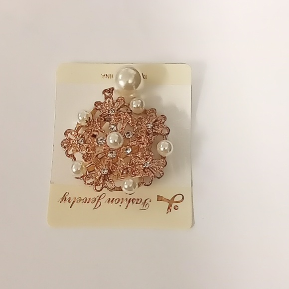 Pin - Picture 3 of 4